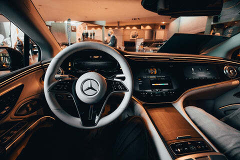 Mercedes Benz EV EQE, EQV